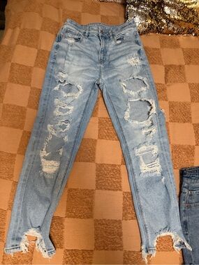 American Eagle Outfitters Light Blue Ripped Mom Jeans